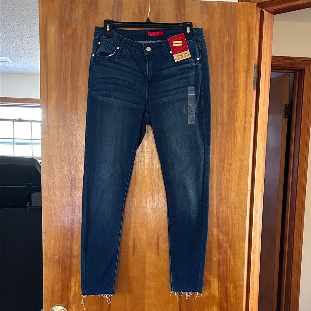 Jennifer Lopez Dark Blue Skinny Jeans